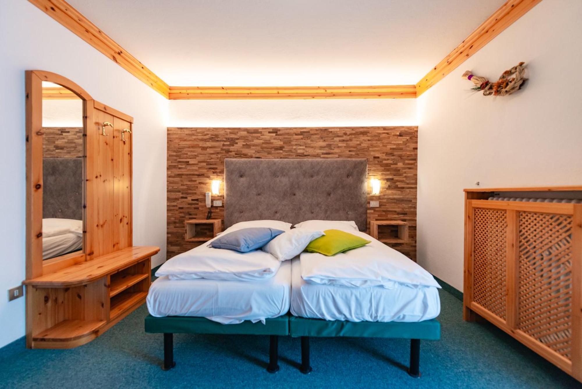 Hotel Ciamol Campitello di Fassa Extérieur photo