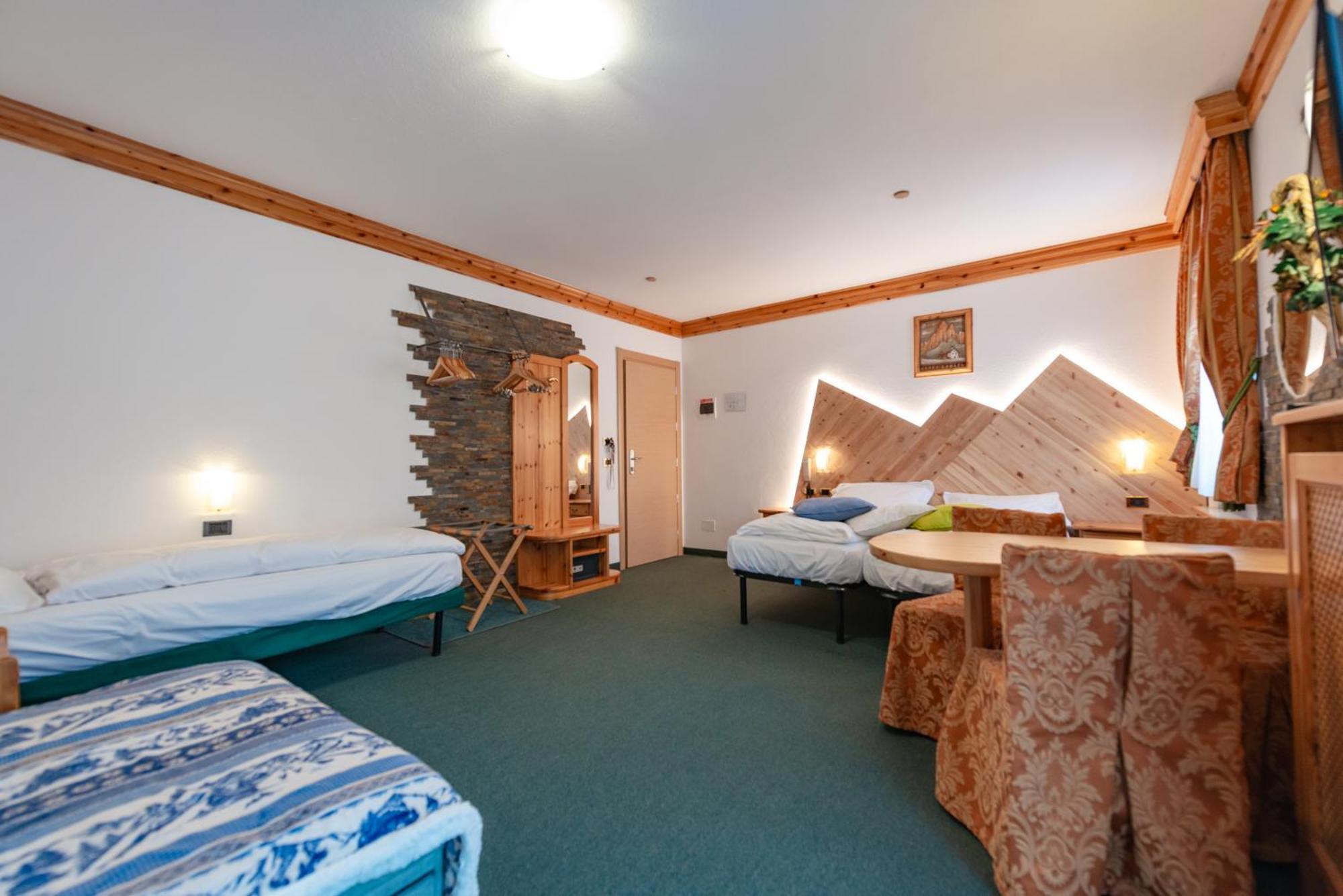 Hotel Ciamol Campitello di Fassa Extérieur photo