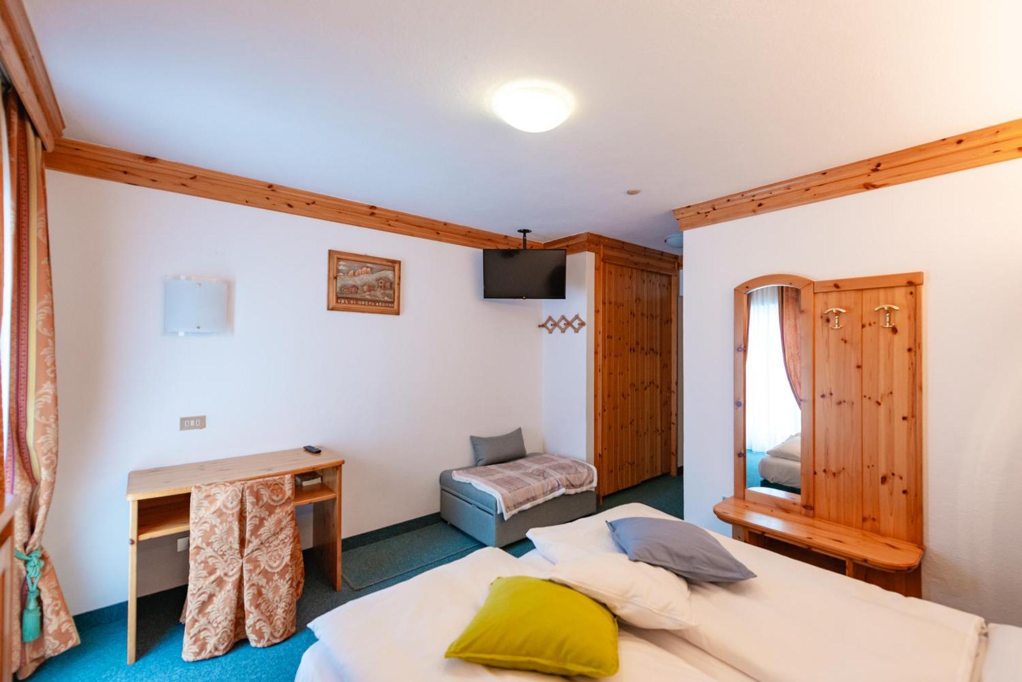 Hotel Ciamol Campitello di Fassa Extérieur photo